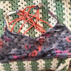 Lululemon free to be bra